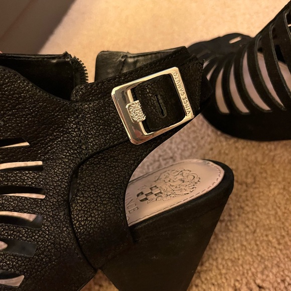 Vince Camuto strappy heels - Picture 4 of 7